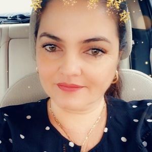 Meet your Posher, Esther